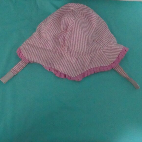 Unbranded | OS one size | Pink Striped Sun Hat | Ruffle Brim | Velcro Chin Strap - Picture 2 of 10